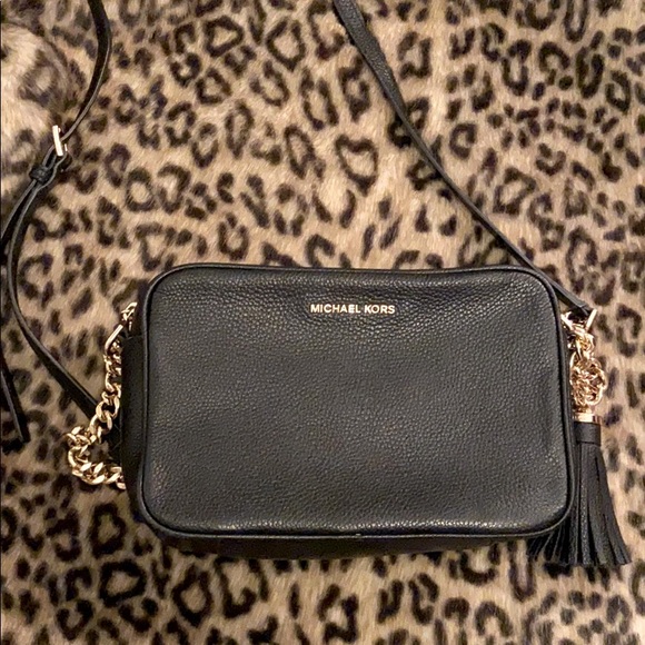 michael kors ginny leather crossbody black